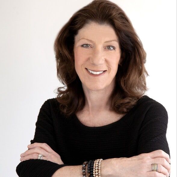 Land Listing Agent Photo