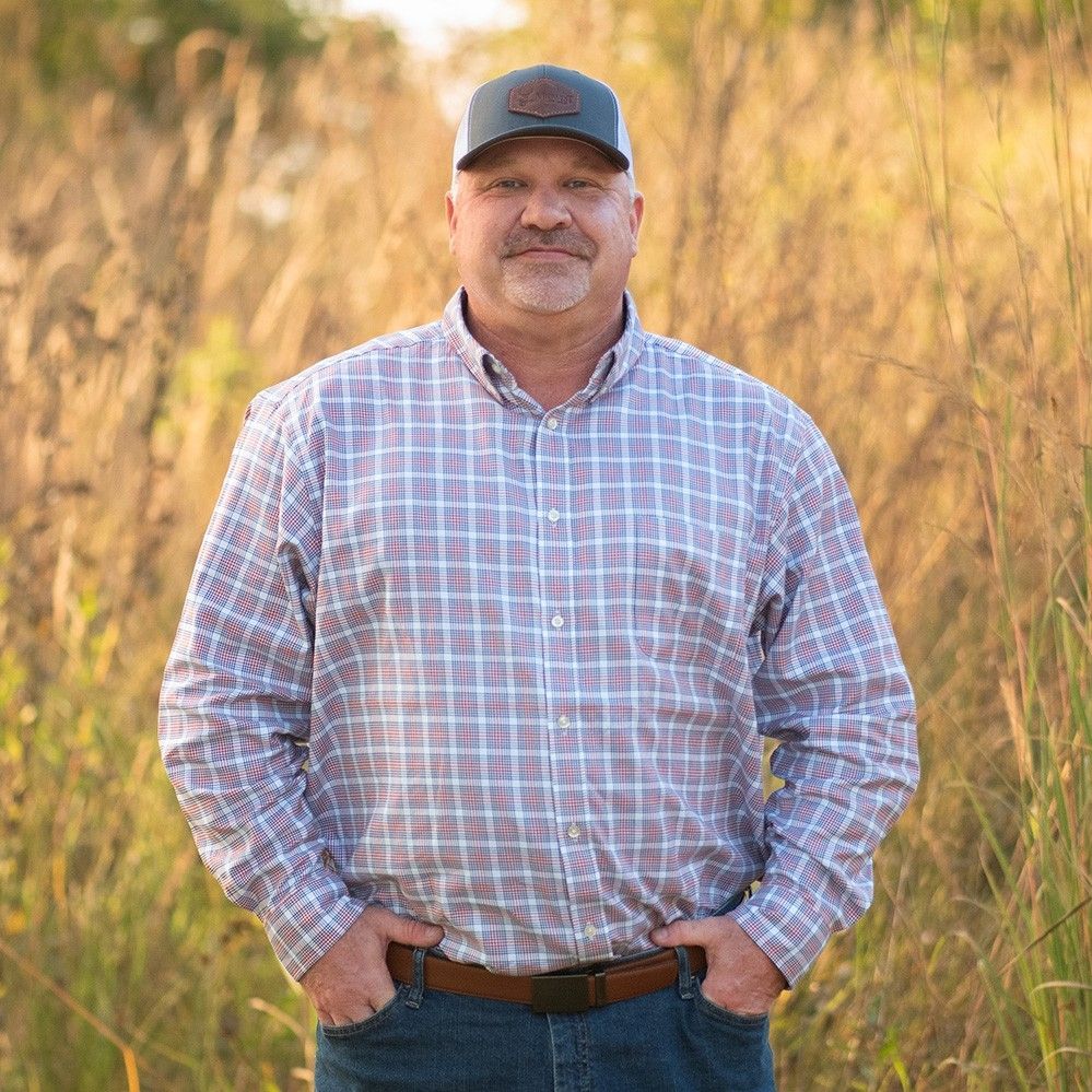 Land Listing Agent Photo