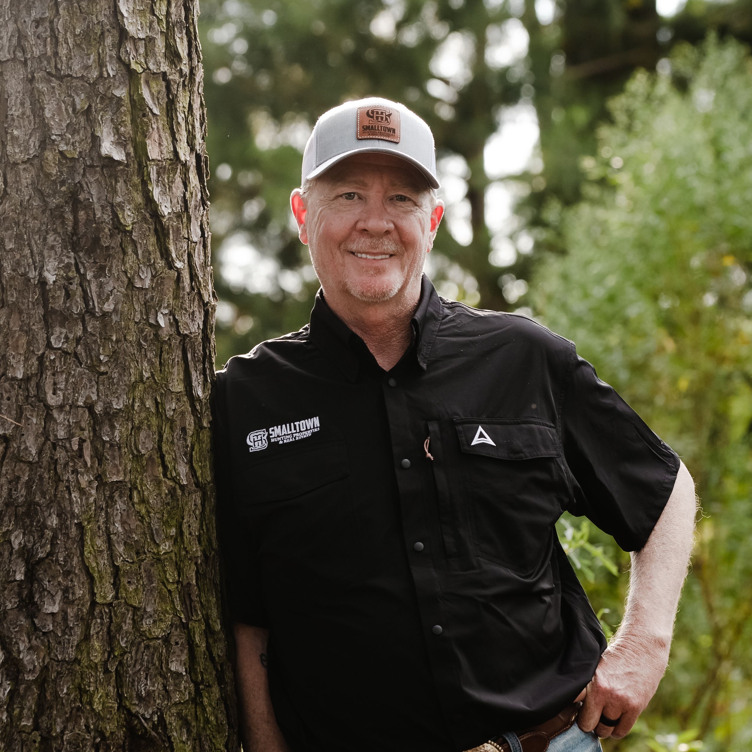 Land Listing Agent Photo