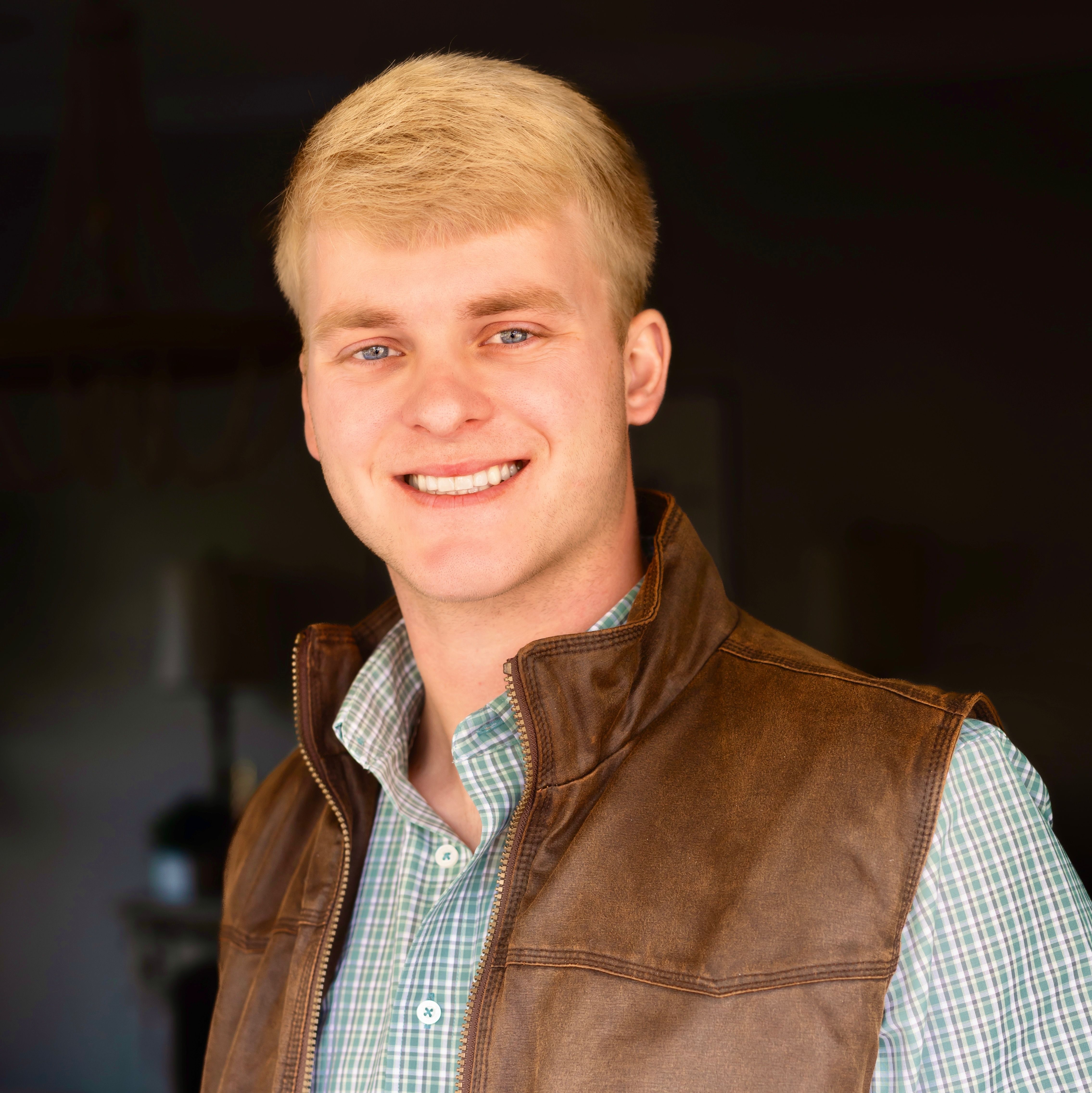 Land Listing Agent Photo