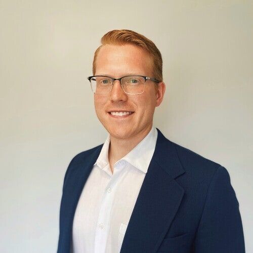 Land Listing Agent Photo