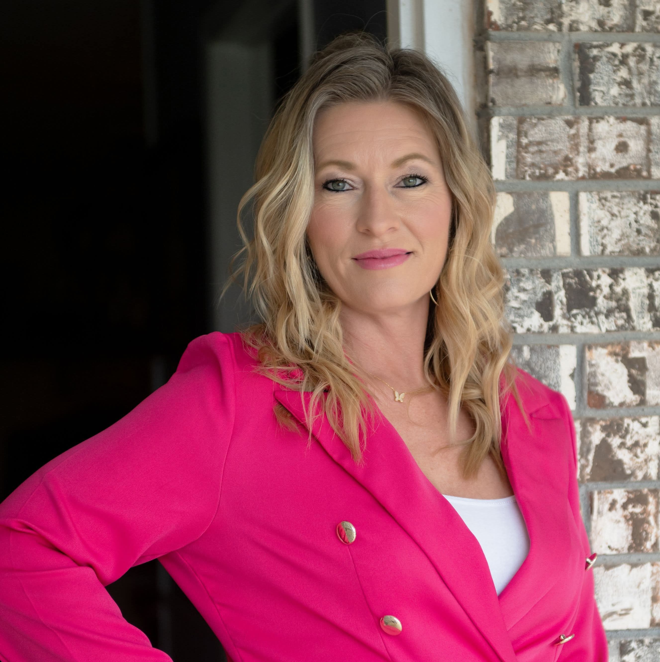 Land Listing Agent Photo