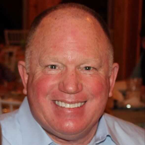 Land Listing Agent Photo