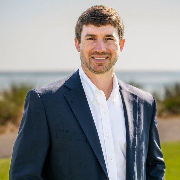 Land Listing Agent Photo