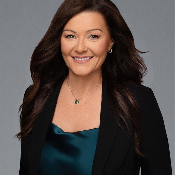 Land Listing Agent Photo