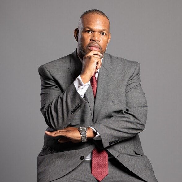 Land Listing Agent Photo