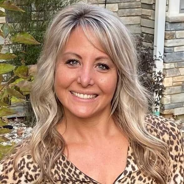 Land Listing Agent Photo