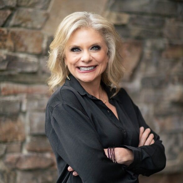 Land Listing Agent Photo