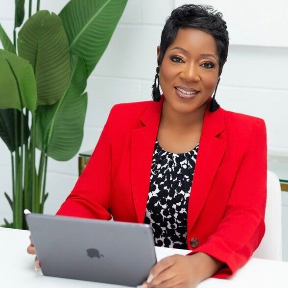 Land Listing Agent Photo