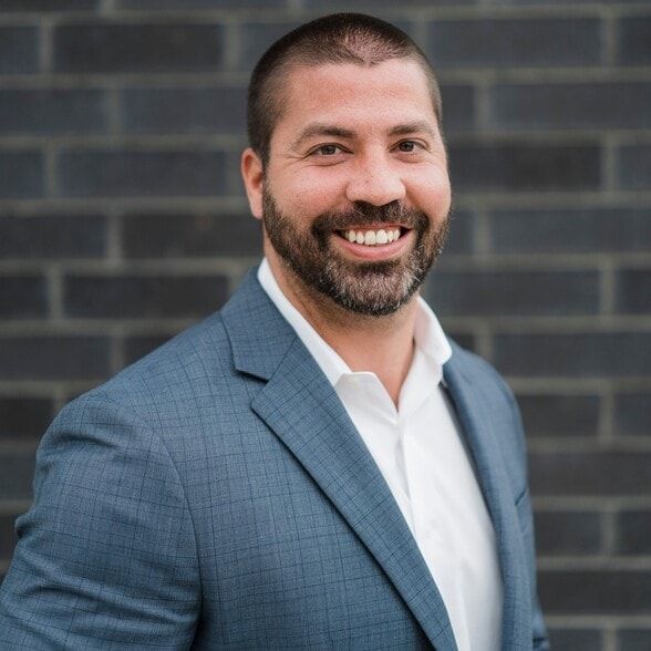 Land Listing Agent Photo