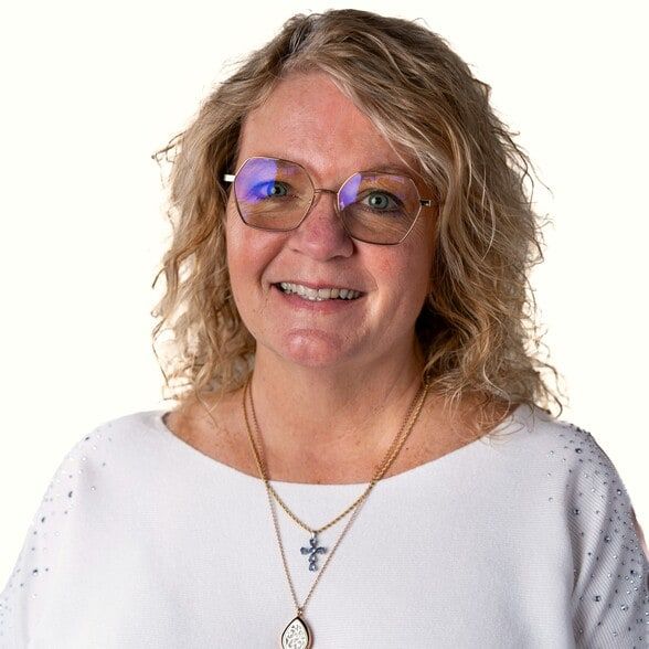 Land Listing Agent Photo