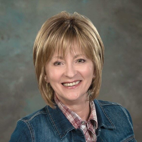 Land Listing Agent Photo