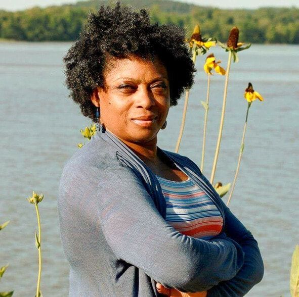 Land Listing Agent Photo