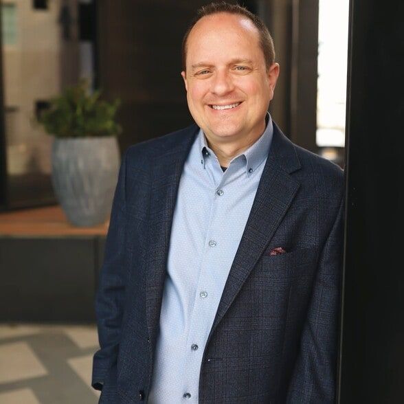 Land Listing Agent Photo