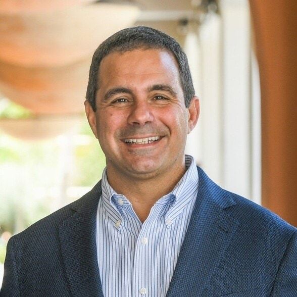 Land Listing Agent Photo