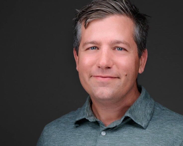 Land Listing Agent Photo