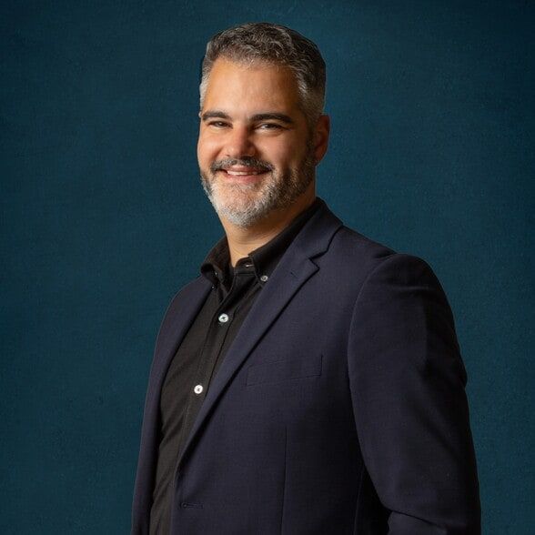 Land Listing Agent Photo