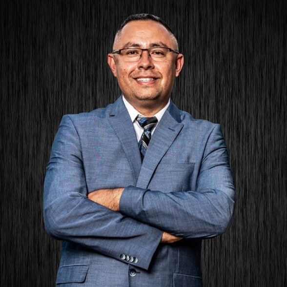 Land Listing Agent Photo