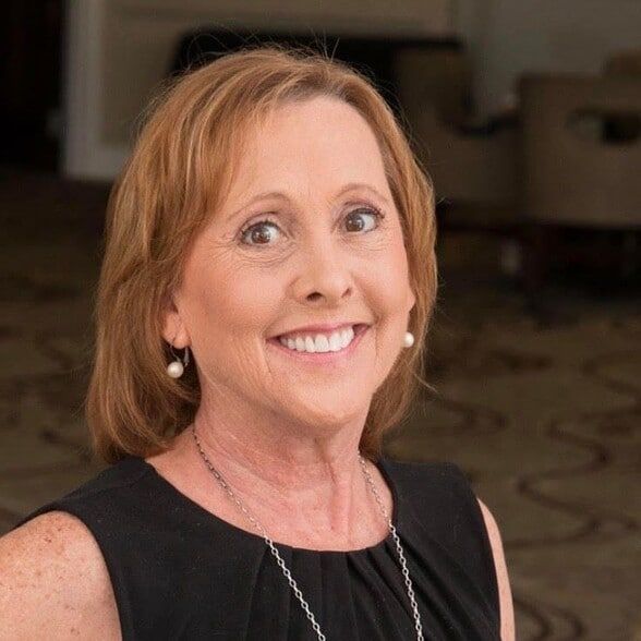 Land Listing Agent Photo