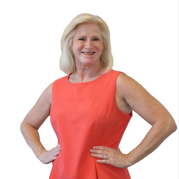 Land Listing Agent Photo