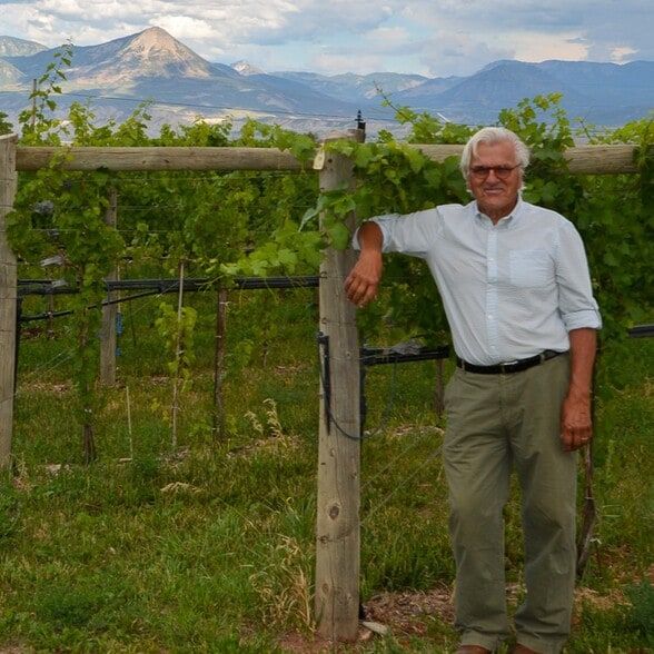 Land Listing Agent Photo