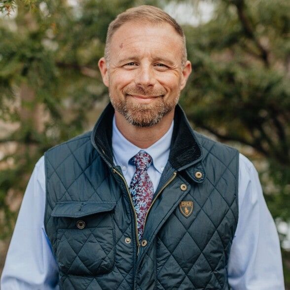 Land Listing Agent Photo