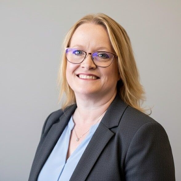 Land Listing Agent Photo