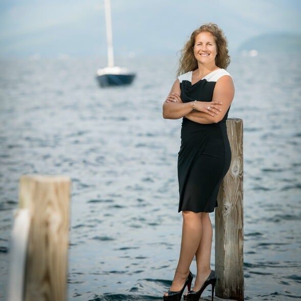 Land Listing Agent Photo