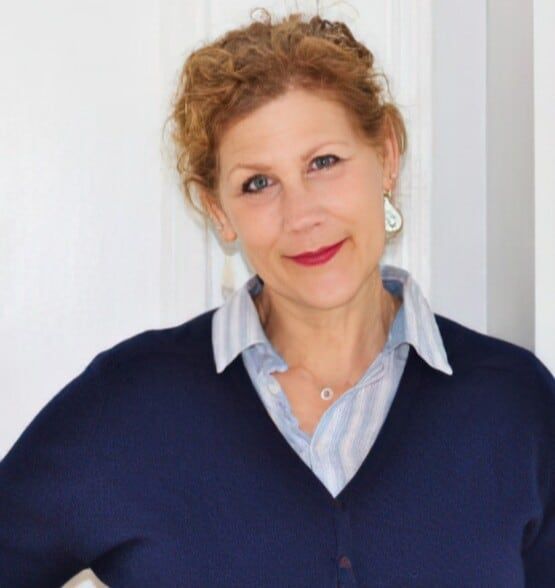 Land Listing Agent Photo