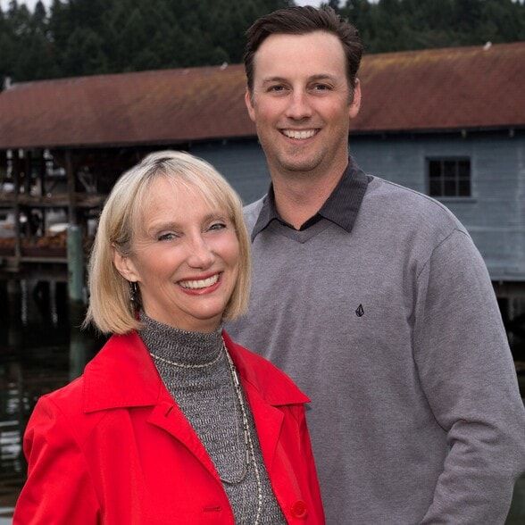 Land Listing Agent Photo