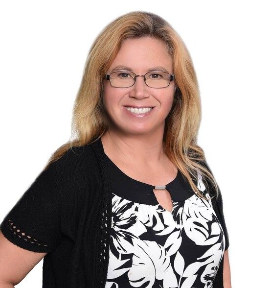 Land Listing Agent Photo