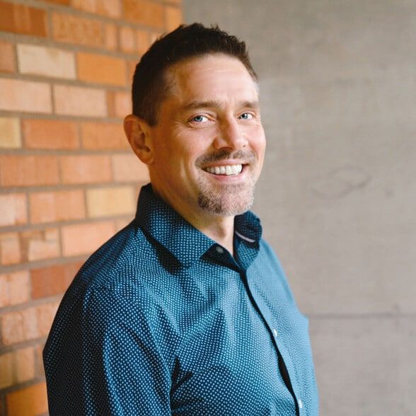 Land Listing Agent Photo