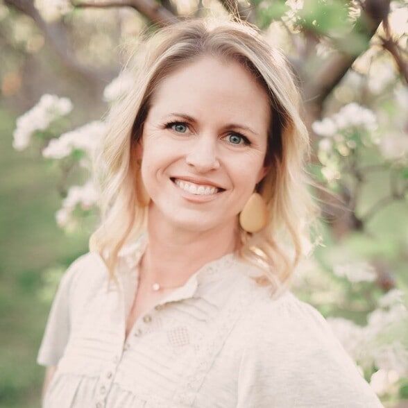 Land Listing Agent Photo