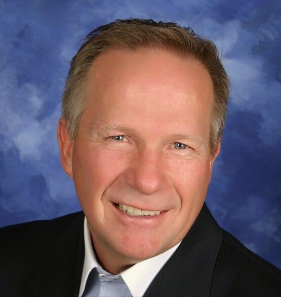 Land Listing Agent Photo