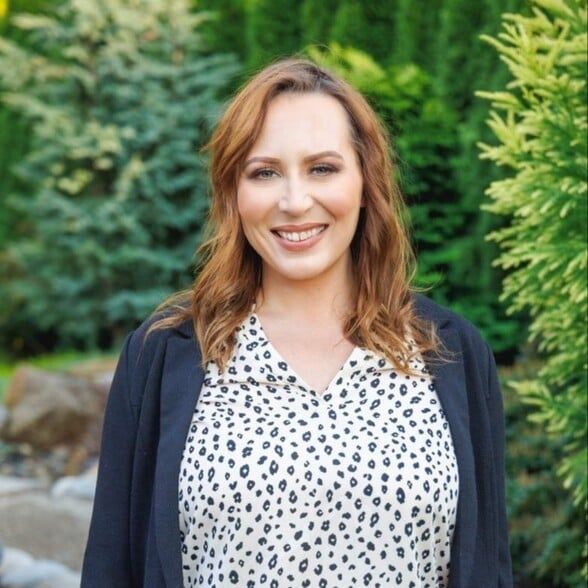 Land Listing Agent Photo