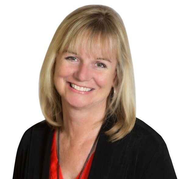 Land Listing Agent Photo