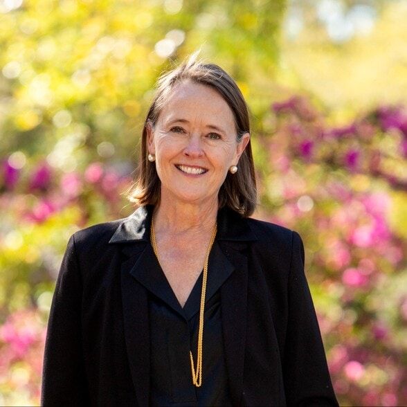 Land Listing Agent Photo