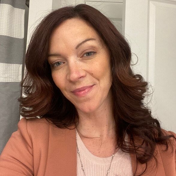 Land Listing Agent Photo