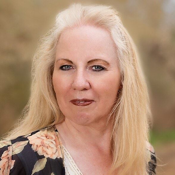 Land Listing Agent Photo