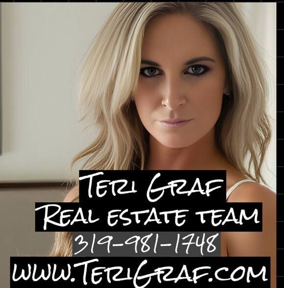 Land Listing Agent Photo