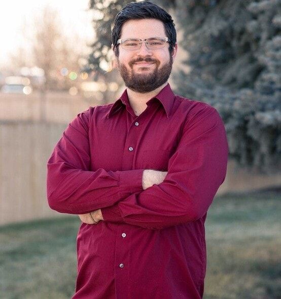 Land Listing Agent Photo