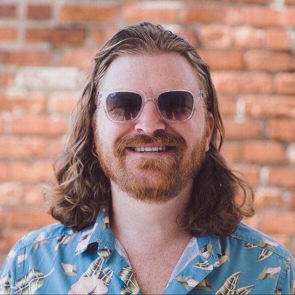 Land Listing Agent Photo