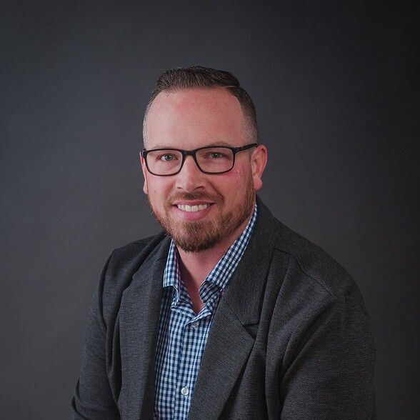 Land Listing Agent Photo