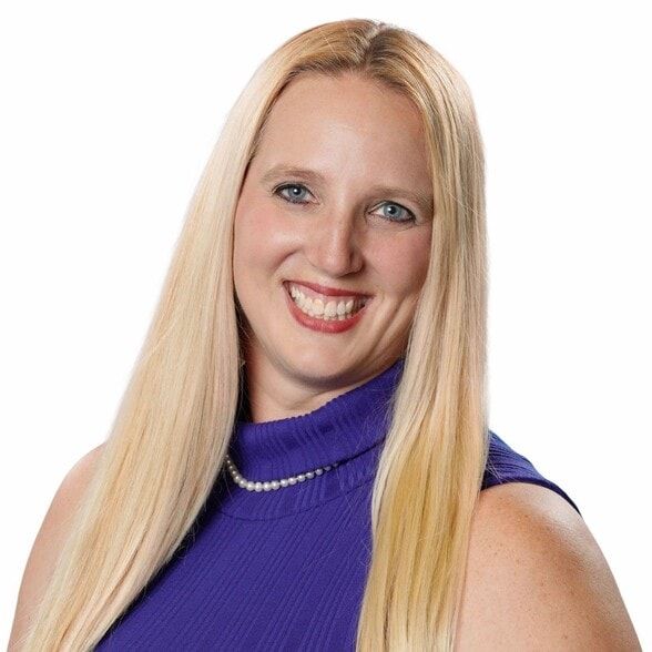 Land Listing Agent Photo