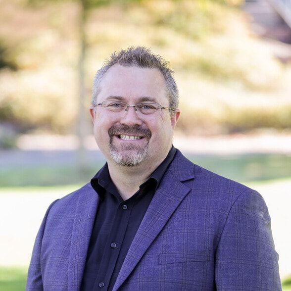 Land Listing Agent Photo