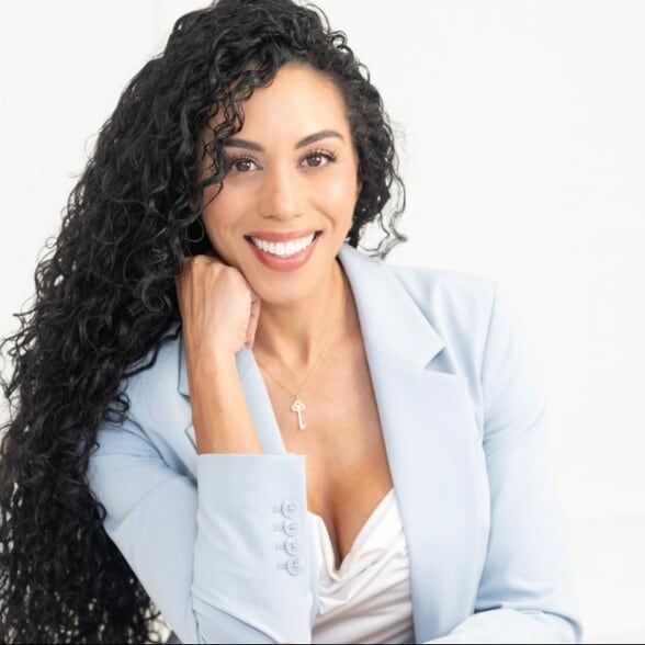 Land Listing Agent Photo