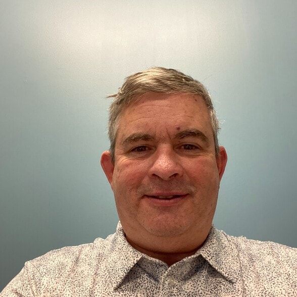 Land Listing Agent Photo