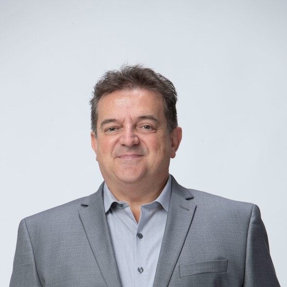 Land Listing Agent Photo