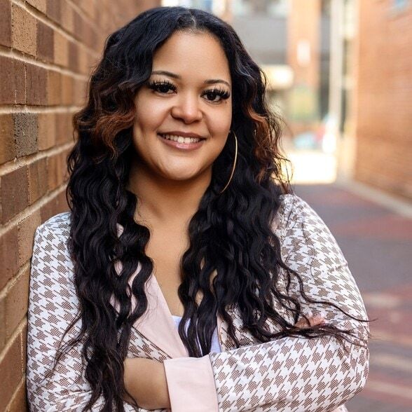 Land Listing Agent Photo