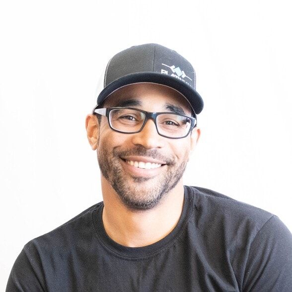 Land Listing Agent Photo